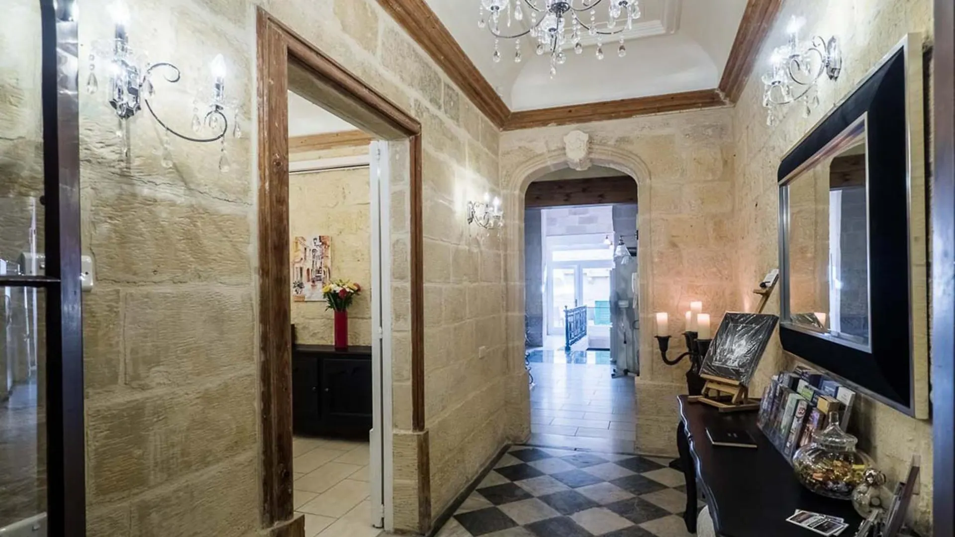 Julesy'S Bnb Hotel Cospicua